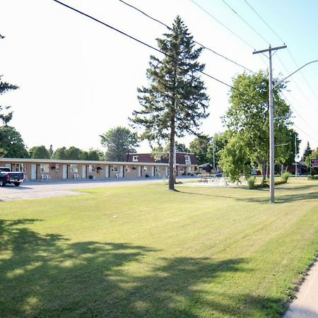 Walkerton Inn Motel Екстер'єр фото