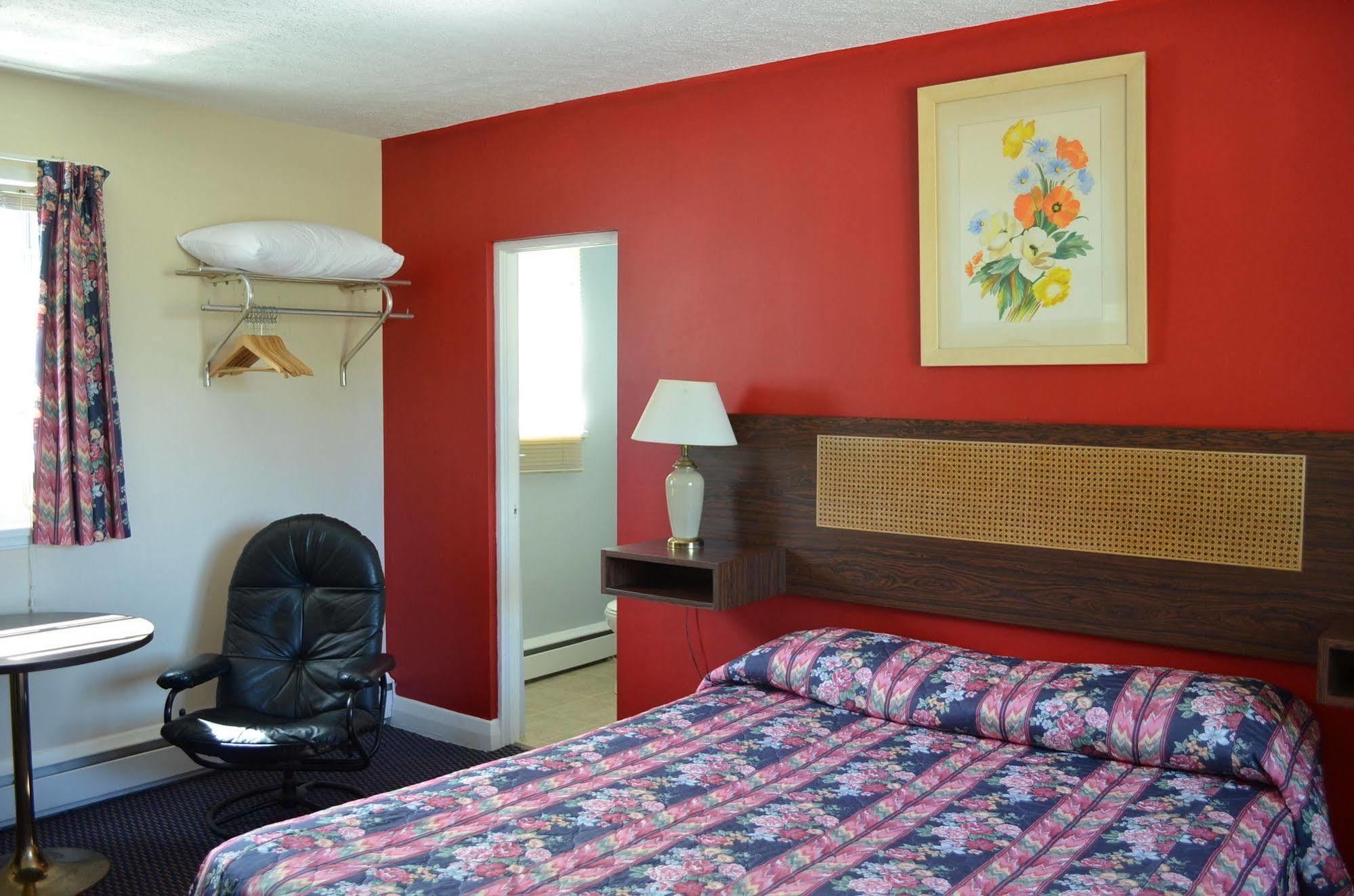 Walkerton Inn Motel Екстер'єр фото