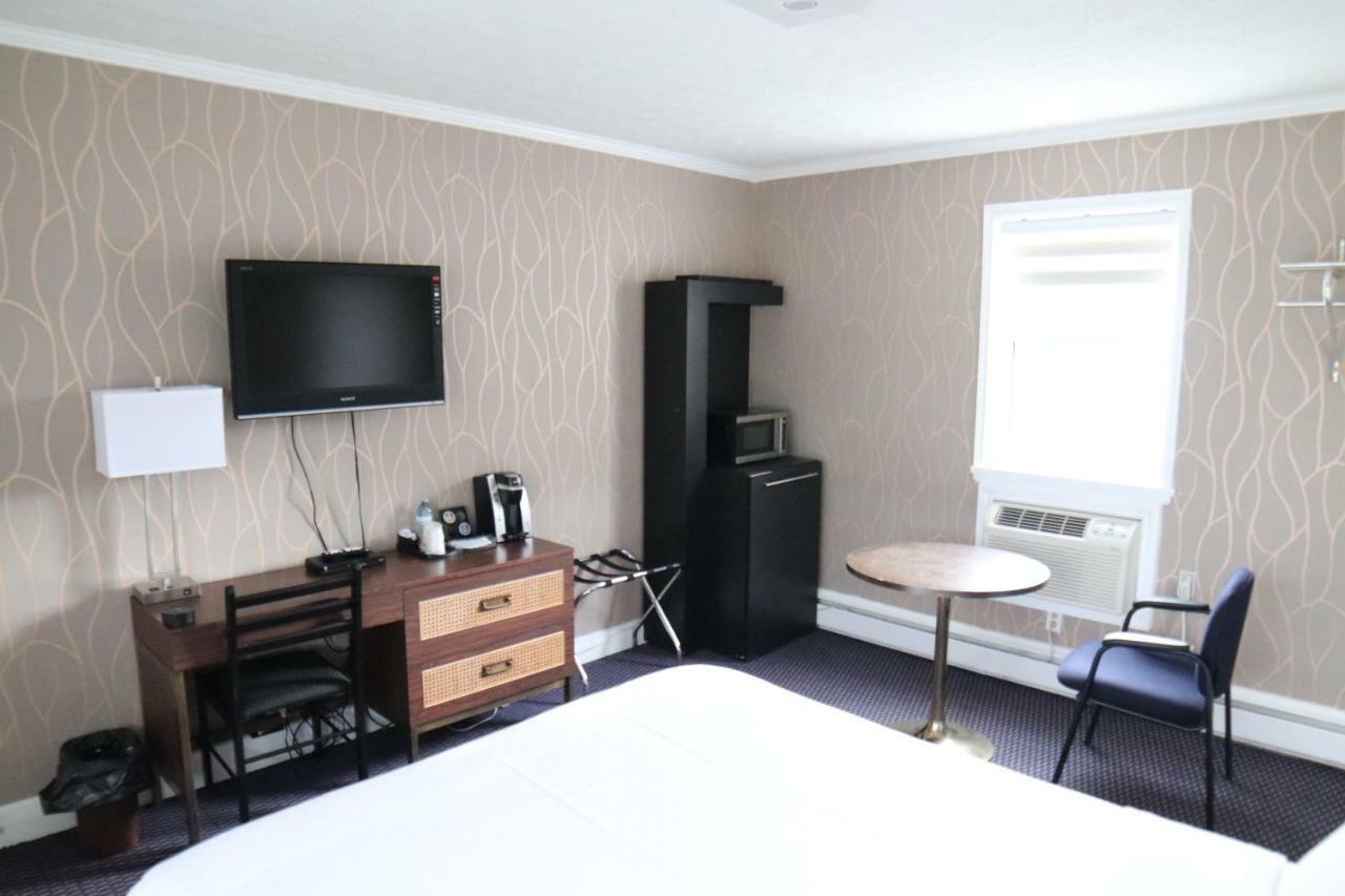 Walkerton Inn Motel Екстер'єр фото